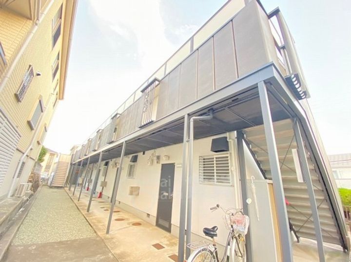 大阪府豊中市刀根山1丁目の賃貸アパートの外観