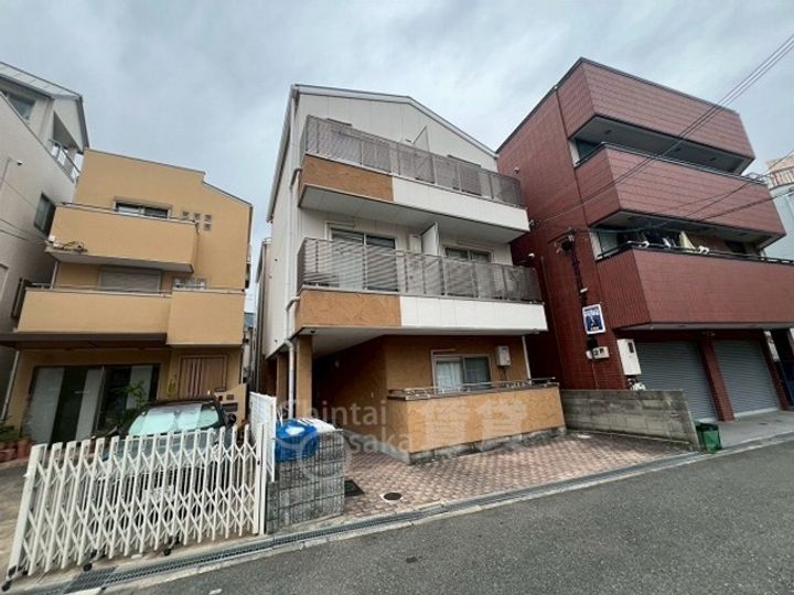 ヴェルエ豊里の外観