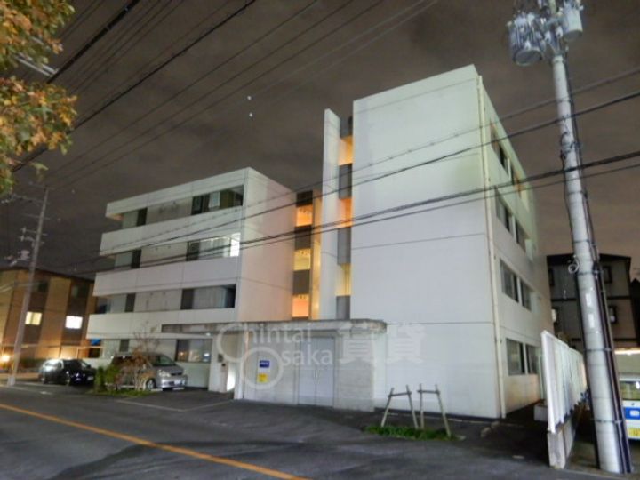 大阪府茨木市主原町の賃貸マンションの外観
