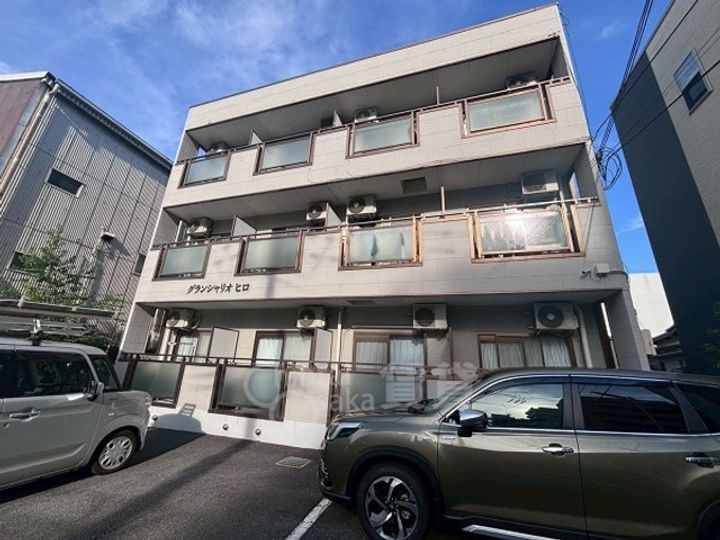 大阪府摂津市東一津屋の賃貸マンションの外観