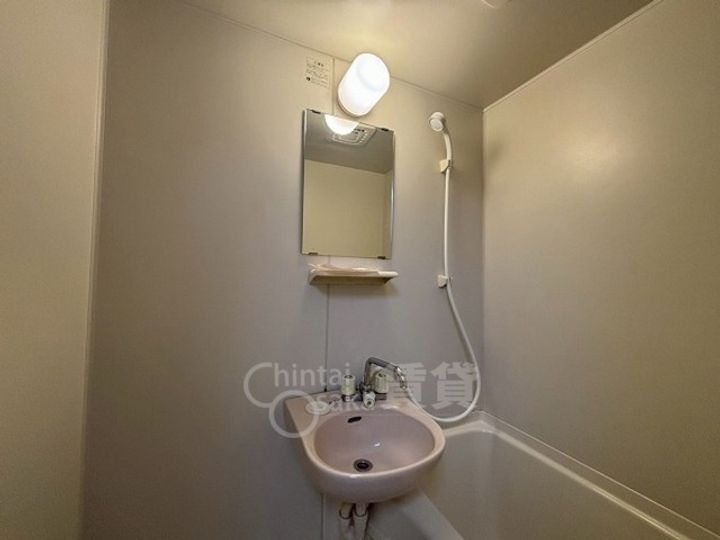 大阪府摂津市東一津屋の賃貸マンションの内装