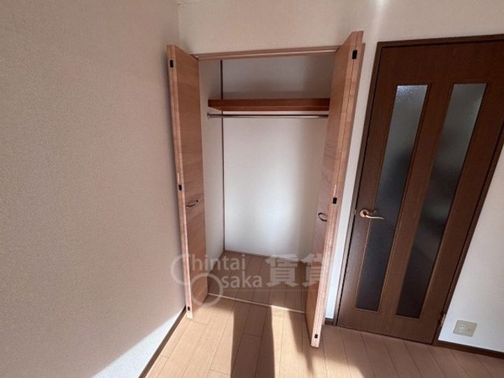 大阪府摂津市東一津屋の賃貸マンションの内装