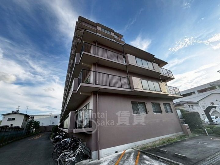 大阪府茨木市豊原町の賃貸マンションの外観