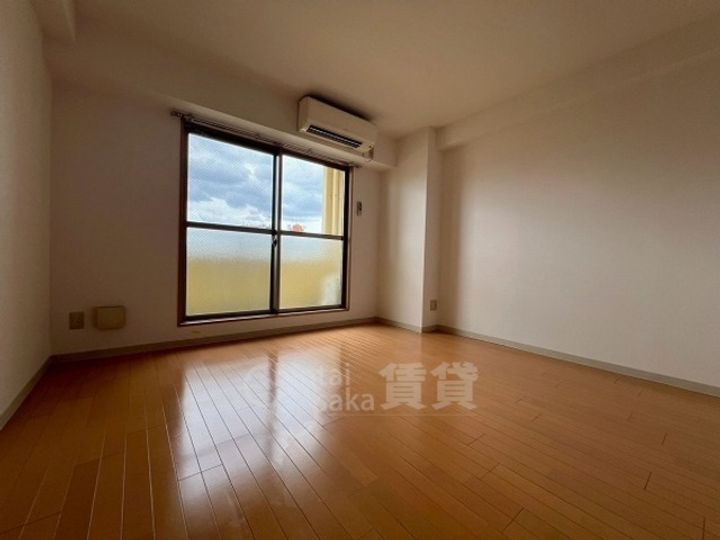 大阪府大阪市東淀川区瑞光1丁目の賃貸マンションの居間