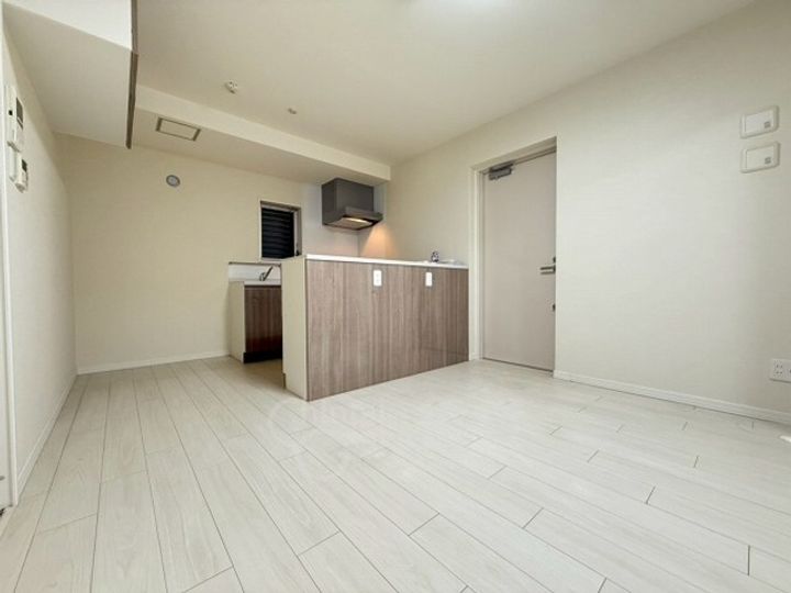 プロスパーホワイトベースの居間