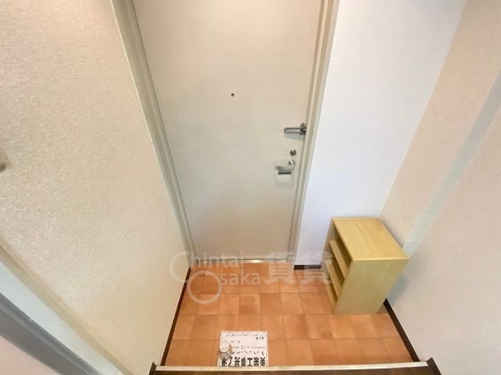 大阪府豊中市刀根山3丁目の賃貸マンションの玄関