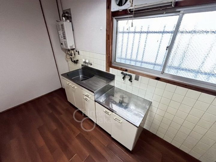 大阪府茨木市別院町の賃貸マンションのキッチン