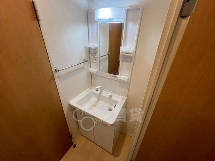 大阪府大阪市東淀川区東中島4丁目の賃貸マンションの内装