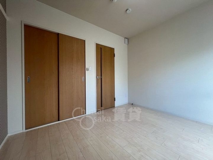 大阪府大阪市東淀川区東中島4丁目の賃貸マンションの居間