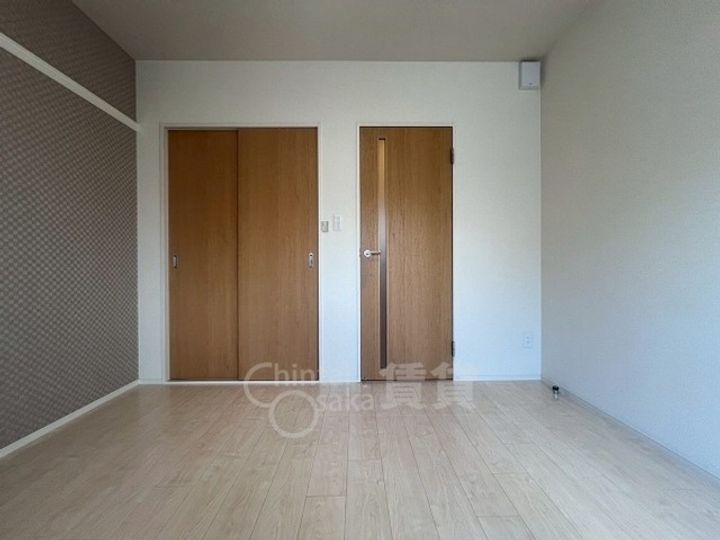 大阪府大阪市東淀川区東中島4丁目の賃貸マンションの居間