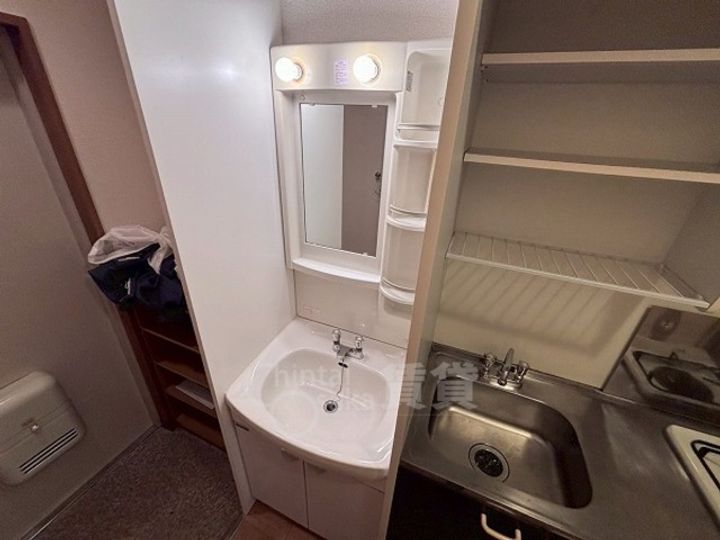 大阪府茨木市大手町の賃貸マンションの内装