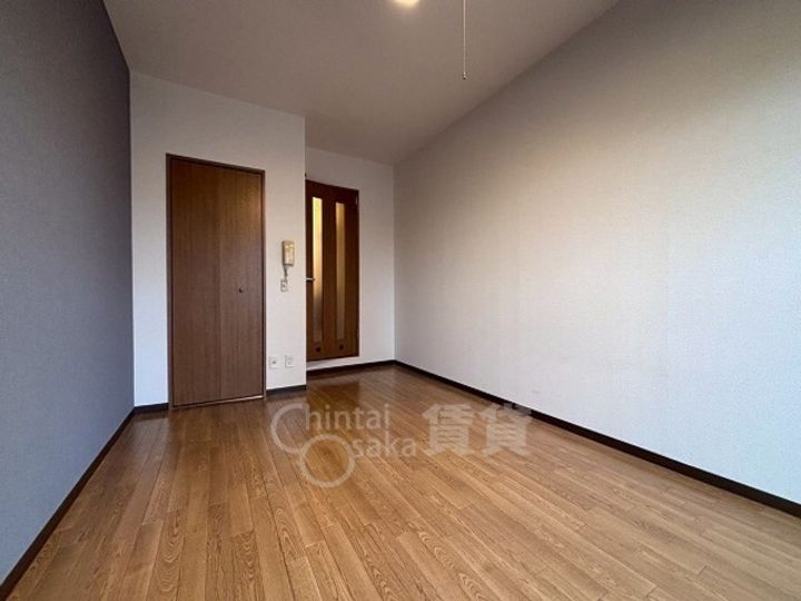 大阪府茨木市大手町の賃貸マンションの居間