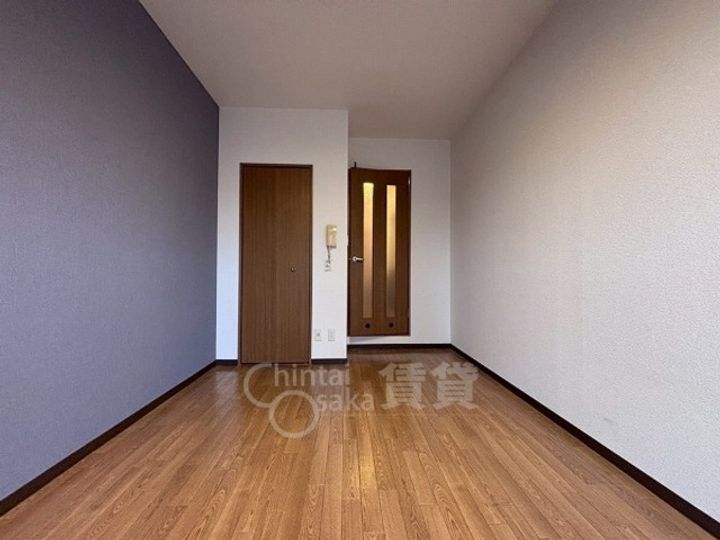 大阪府茨木市大手町の賃貸マンションの居間