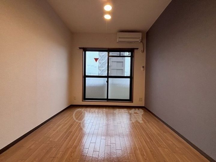 グランベールアイ大手町の居間
