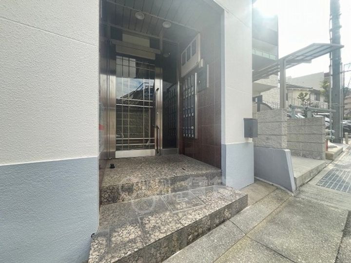 IBKハウス2の玄関