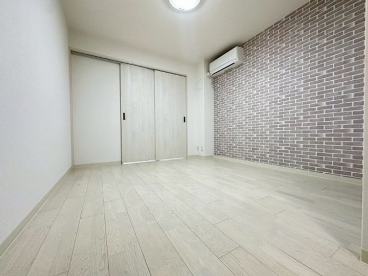 クリエオーレ庄屋2の居間