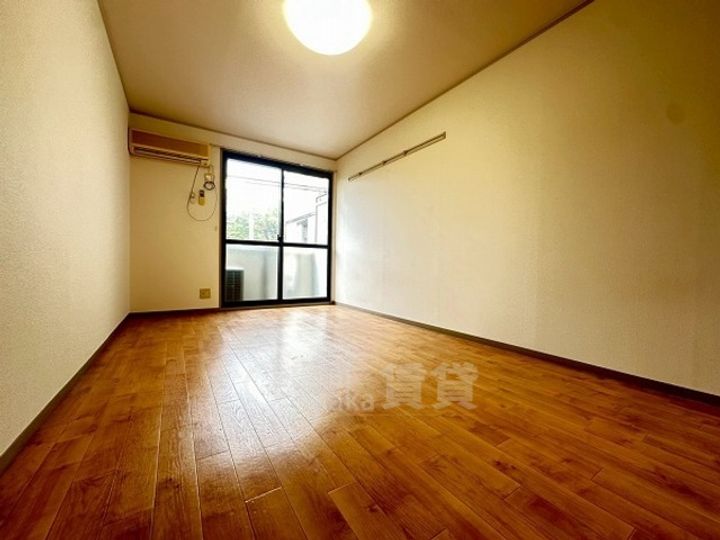 ハイツサン恵B棟の居間