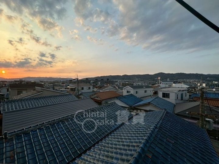 大阪府箕面市半町4丁目の賃貸アパートの周辺
