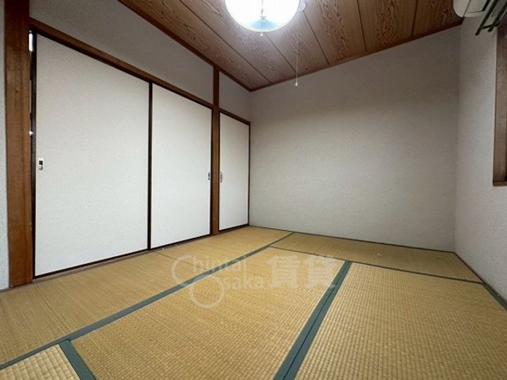 大阪府箕面市半町4丁目の賃貸アパートの寝室