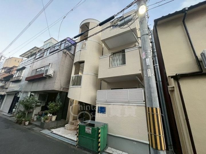 メゾンエリーⅠの外観