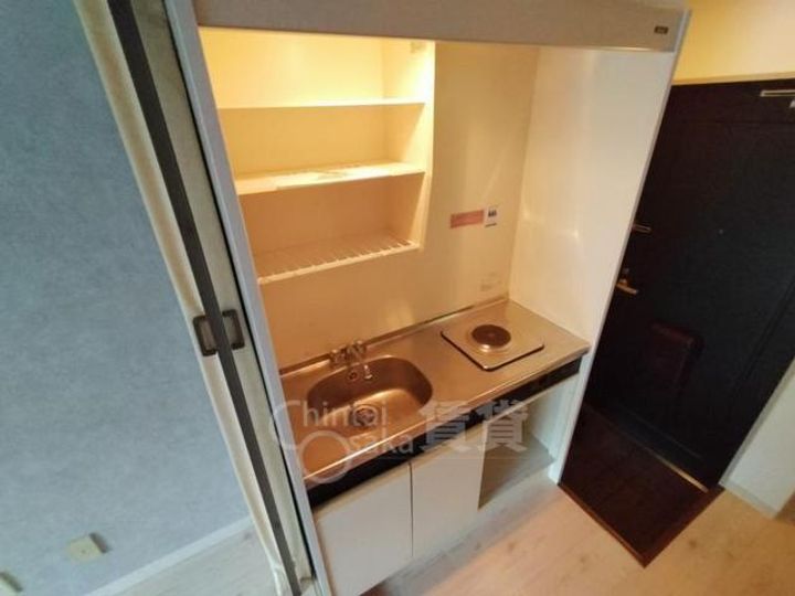 ビューラー山手のキッチン