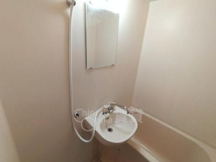 大阪府吹田市山手町1丁目の賃貸マンションの内装