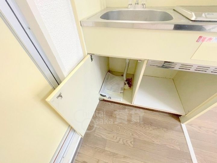 大阪府大阪市淀川区西中島2丁目の賃貸マンションの内装