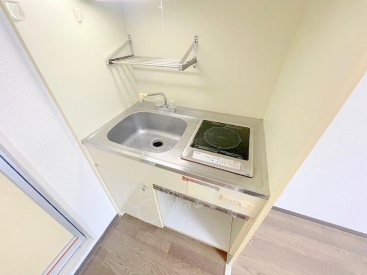 大阪府大阪市淀川区西中島2丁目の賃貸マンションのキッチン