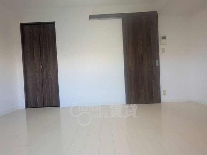 サンクラッソ茨木駅前の居間