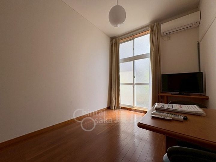 レオパレスタケナカの居間