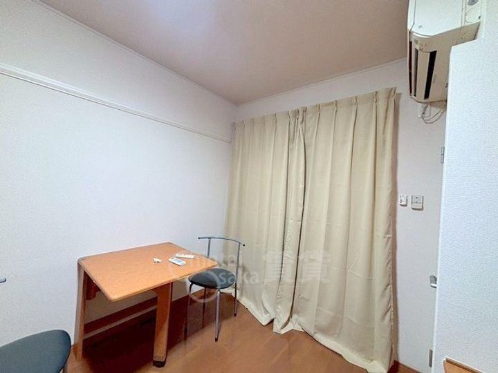 アイレックスハイムの居間