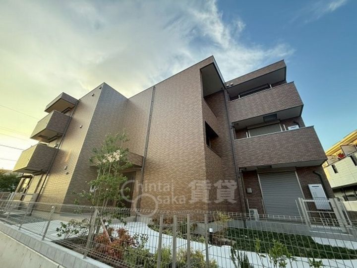 源ハイツの外観