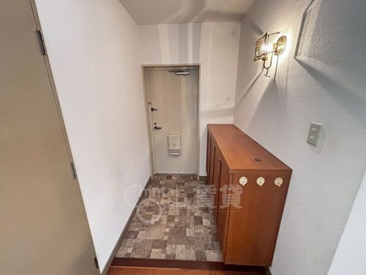 リベルテ美奈原の玄関