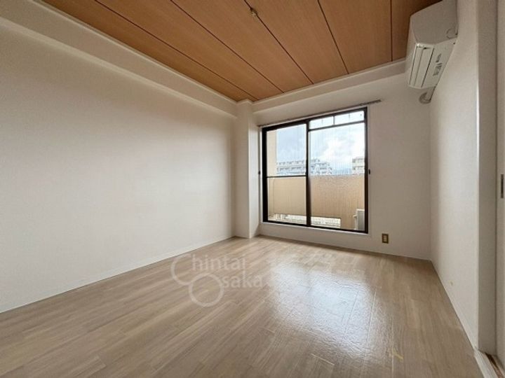 INOVE千里万博公園の居間