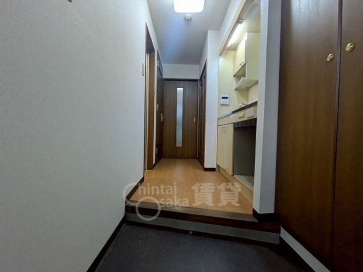 シロハイヌの玄関