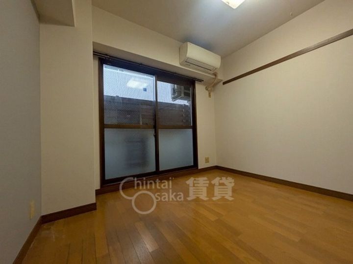 シロハイヌの居間