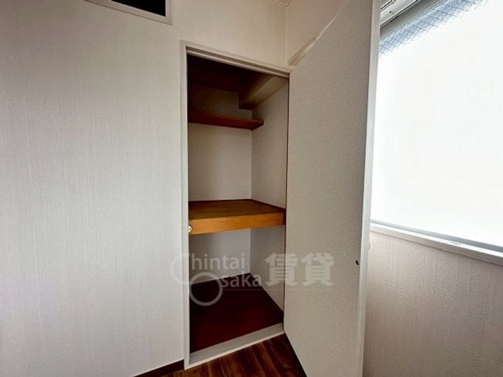 大阪府摂津市千里丘3丁目の賃貸マンションの内装