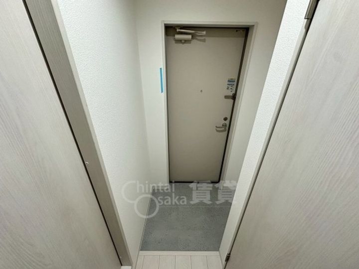 クリエオーレ正雀1の玄関