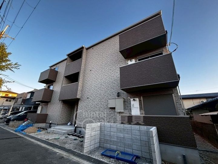 エテルナコート総持寺の外観