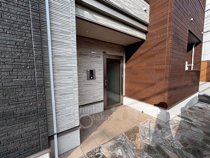 ジェルメ アンジュ メゾンの玄関