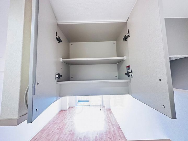 大阪府吹田市南吹田3丁目の賃貸マンションの内装