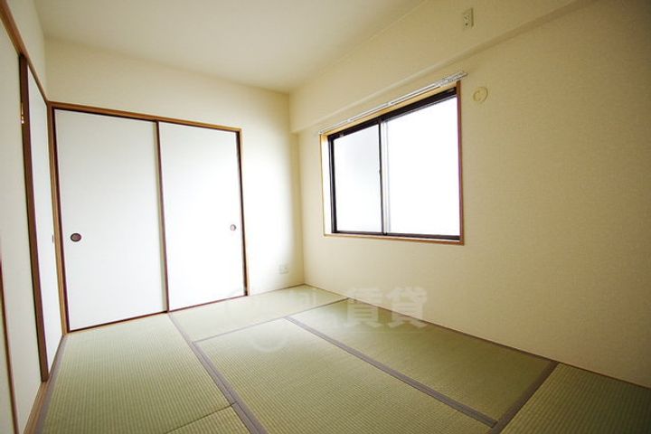 大阪府吹田市桃山台5丁目の賃貸マンションの寝室