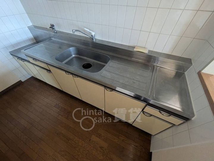大阪府茨木市東太田1丁目の賃貸マンションのキッチン