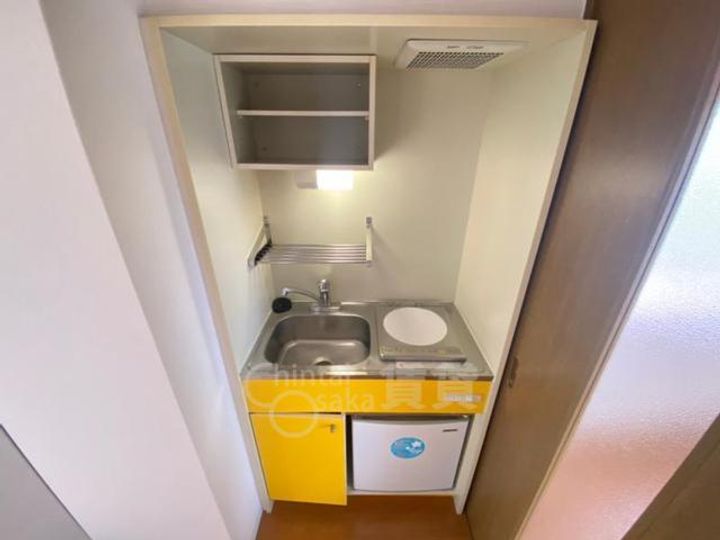 大阪府吹田市江坂町3丁目の賃貸マンションのキッチン