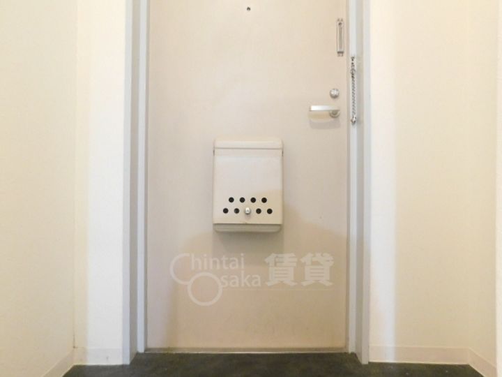 ホワイトプラザの玄関