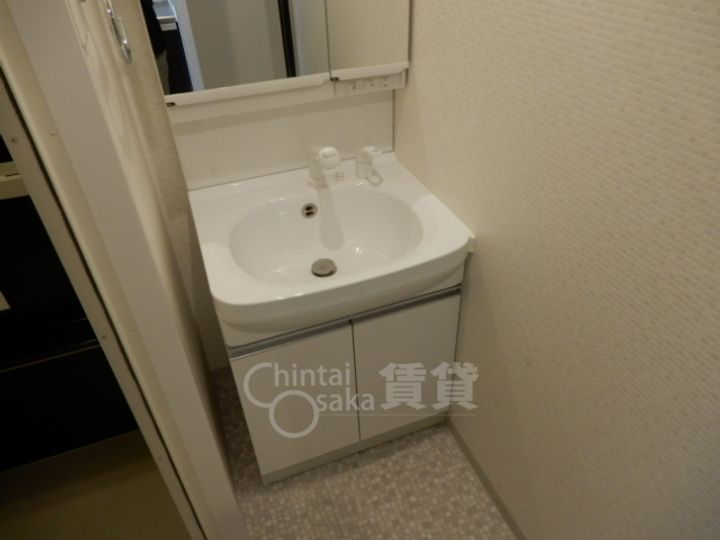 大阪府茨木市駅前3丁目の賃貸マンションの内装