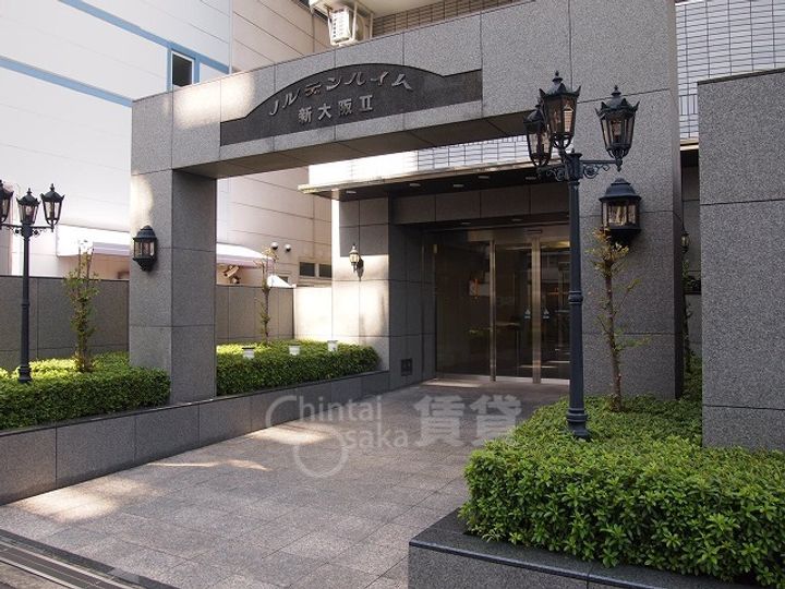 大阪府大阪市淀川区宮原5丁目の賃貸マンションの玄関