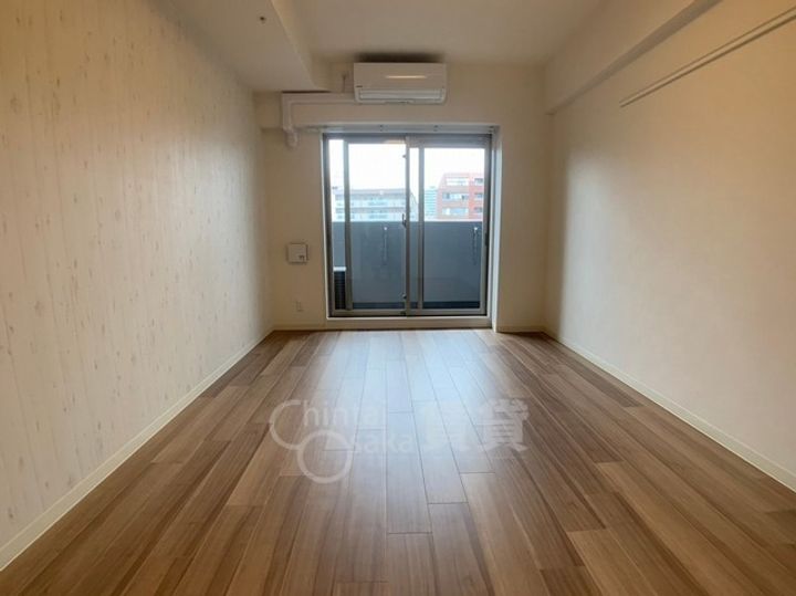 大阪府大阪市淀川区宮原1丁目の賃貸マンションの居間