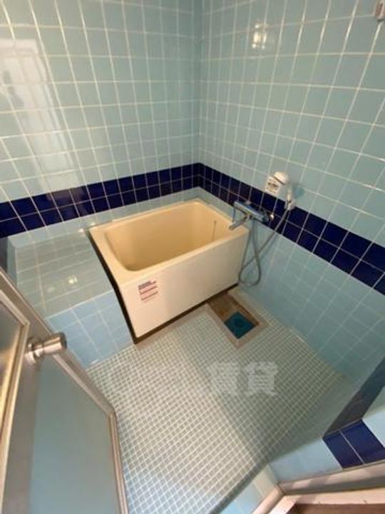 大阪府吹田市山田東1丁目の賃貸マンションの風呂