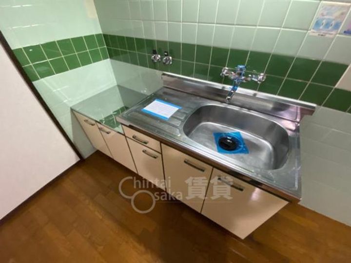 大阪府吹田市山田東1丁目の賃貸マンションのキッチン